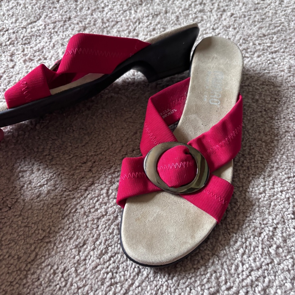 Munro women's heeled Red Sandals with Comfort and Style